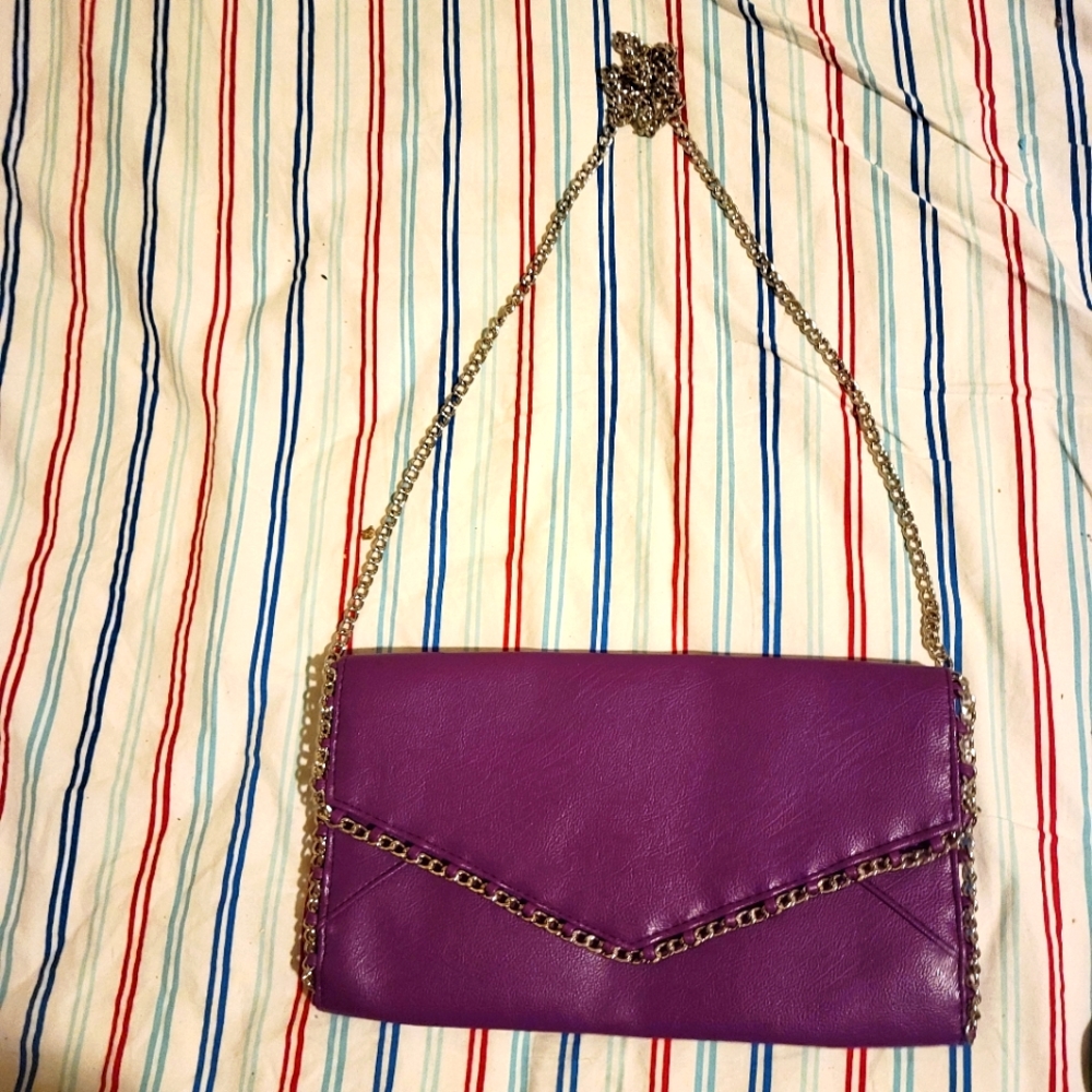 Purple Clutch on long chain